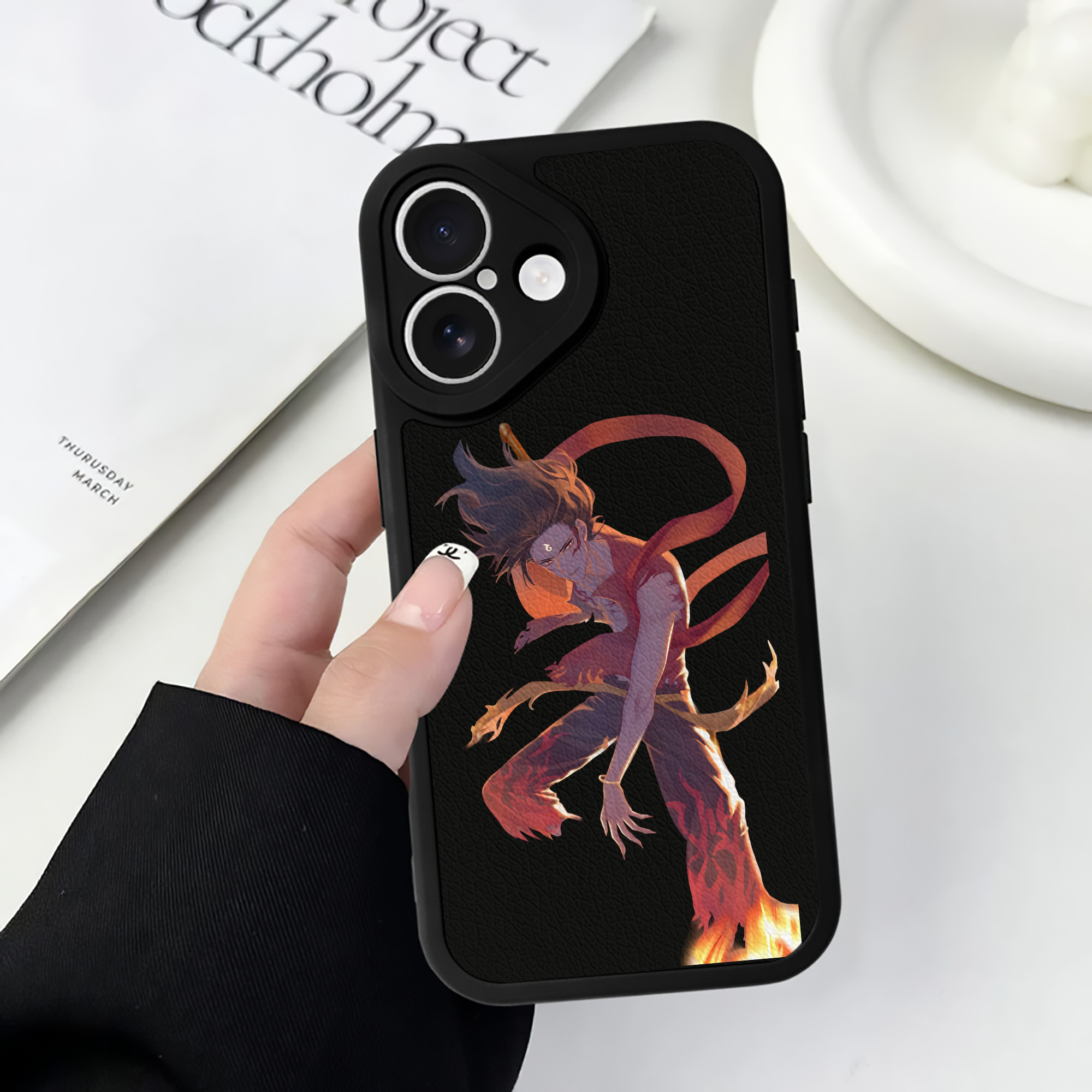 （画像用） Ne Zha 2 ナタ 魔童の大暴れ 【iPhone 16シリーズ対応】シリコンスマホケース（レザー調） 材質：シリコン